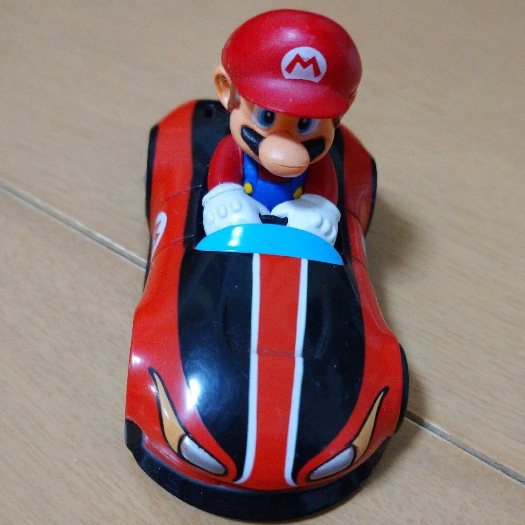 トミカトラック パトカー マリオ エンタメ/ホビーのおもちゃ/ぬいぐるみ(ミニカー)の商品写真