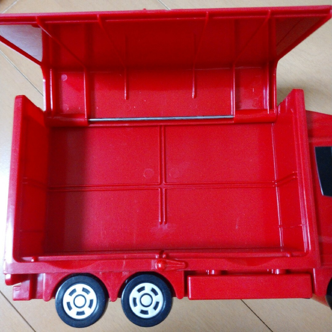 トミカトラック パトカー マリオ エンタメ/ホビーのおもちゃ/ぬいぐるみ(ミニカー)の商品写真