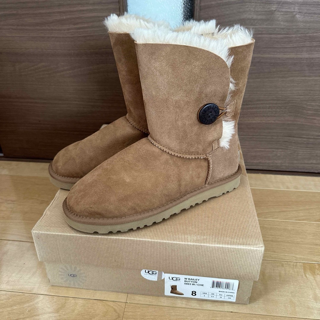 レディースUGG ブーツベイリーボタン 25センチ - ブーツ