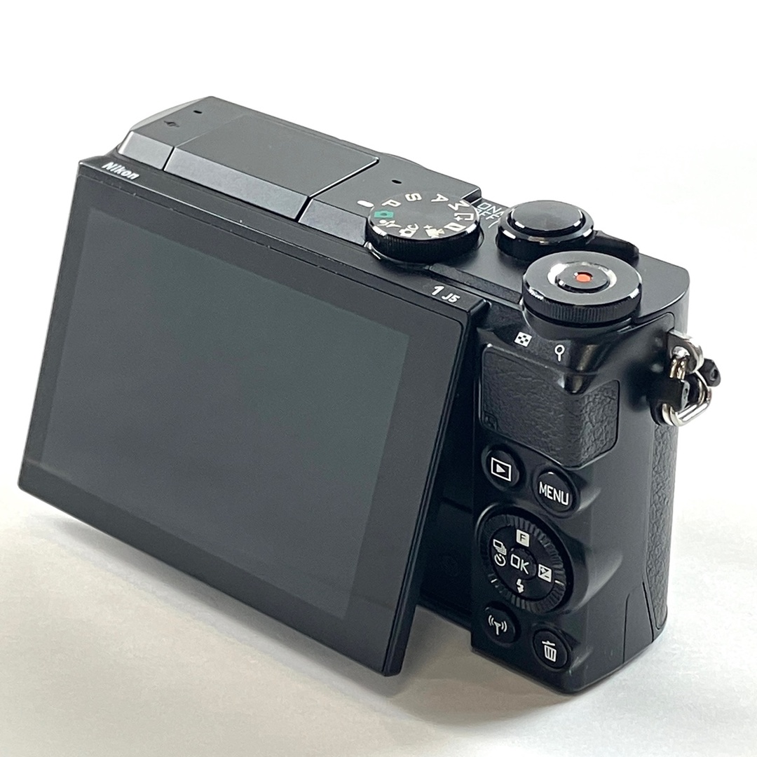 ニコン 1 J5 レンズキット 中古 スマホ/家電/カメラのカメラ(ミラーレス一眼)の商品写真