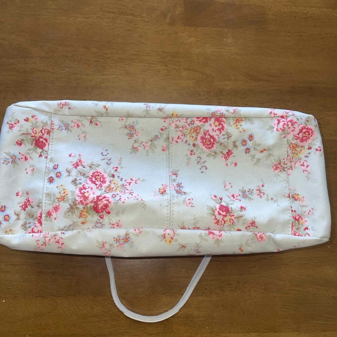 Cath Kidston(キャスキッドソン)のCath Kidston花柄 フラワー トート ハンドバッグ  レディースのバッグ(トートバッグ)の商品写真