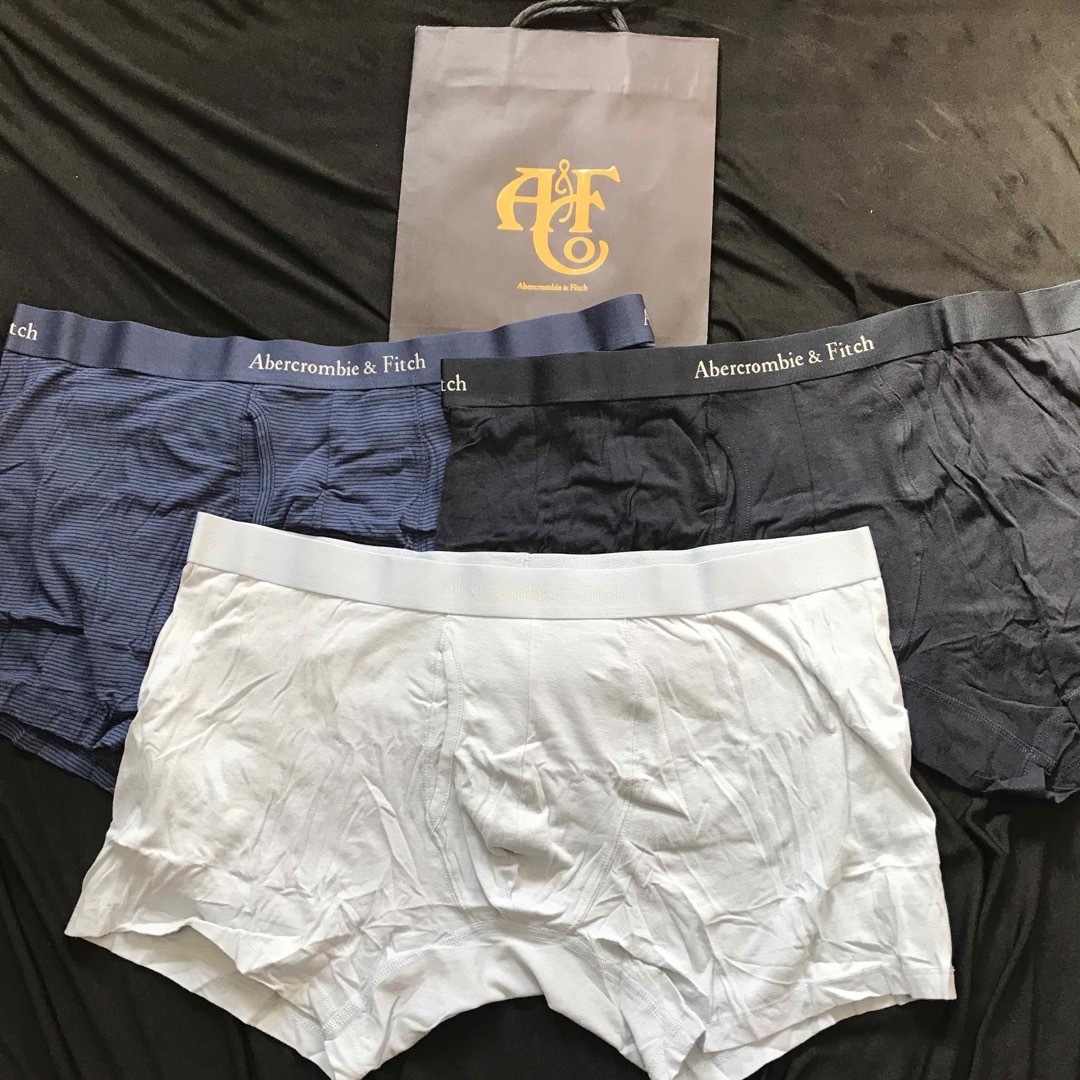 Abercrombie&Fitch(アバクロンビーアンドフィッチ)の3枚組◎XXL◎新品正規品◎アバクロ◎ボクサーパンツ◎送料込 メンズのアンダーウェア(ボクサーパンツ)の商品写真