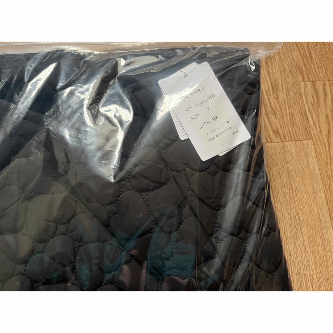 新品　フィットモア　ハートキルティングケープカラージャケット　ブラック レディースのジャケット/アウター(ブルゾン)の商品写真