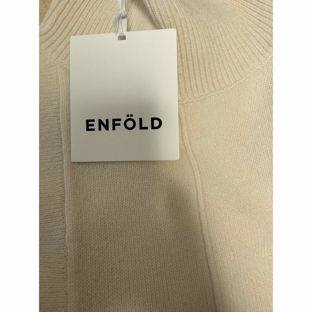 ENFOLD(エンフォルド)のENFOLD  WIDE BOX PULLOVER 新品 ホワイト！！半額 レディースのトップス(ニット/セーター)の商品写真