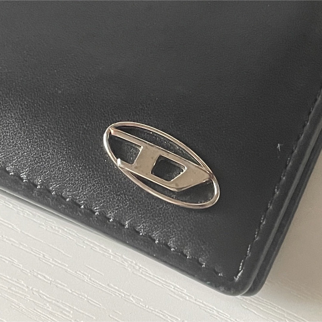 【diesel】二つ折り オーバルD メタルロゴ Dロゴ 財布