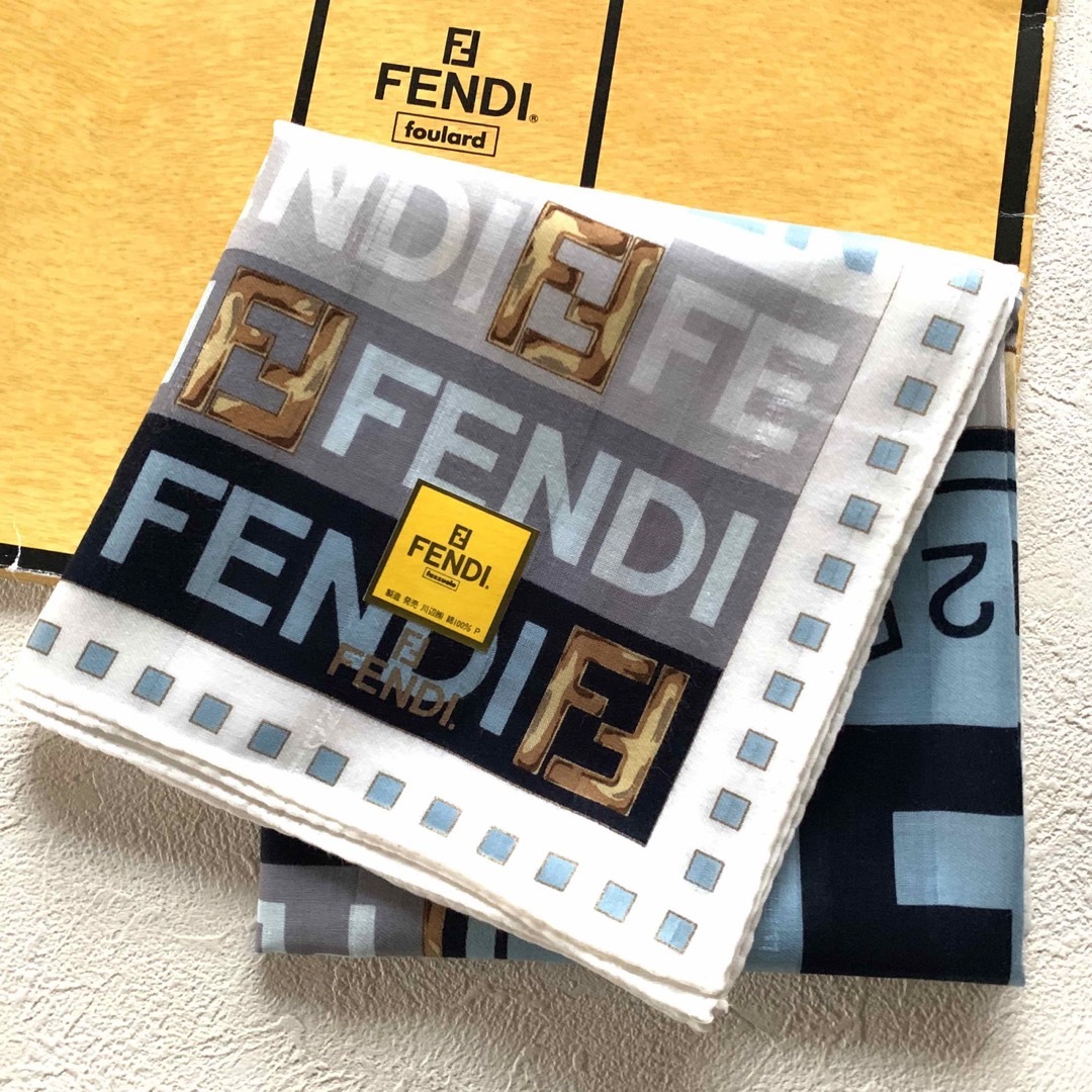 FENDI(フェンディ)のFENDI★フェンディ★大判ハンカチ N ★新品未使用 レディースのファッション小物(ハンカチ)の商品写真