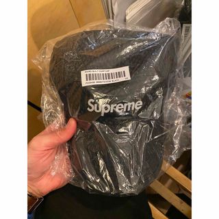 シュプリーム(Supreme)のmicro quilted camp cap 黒　新品(キャップ)