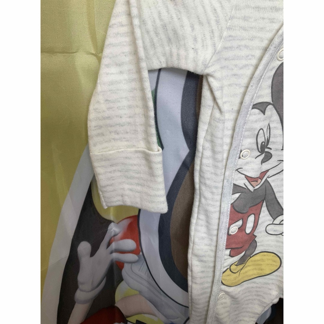 Disney(ディズニー)の新品　3〜6ヶ月　ミッキーロンパース キッズ/ベビー/マタニティのベビー服(~85cm)(ロンパース)の商品写真