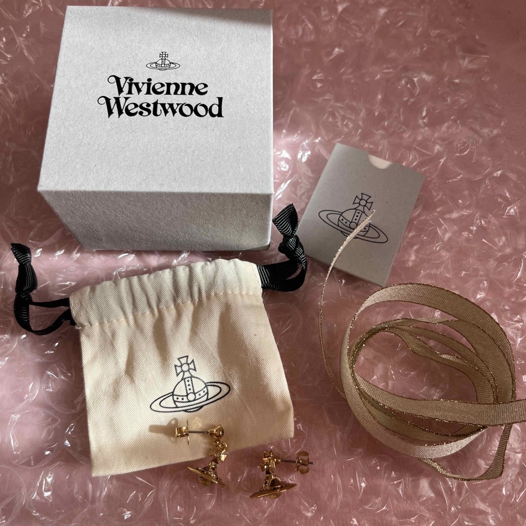 ピアス(両耳用)Vivienne Westwood ピアス