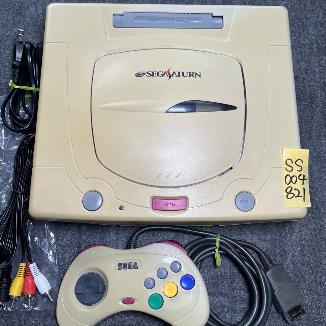 SEGA(セガ)の【すぐ遊べる】SS セガサターン 白 シロ 本体 メンテ済 電池交換 管理821 エンタメ/ホビーのゲームソフト/ゲーム機本体(家庭用ゲーム機本体)の商品写真