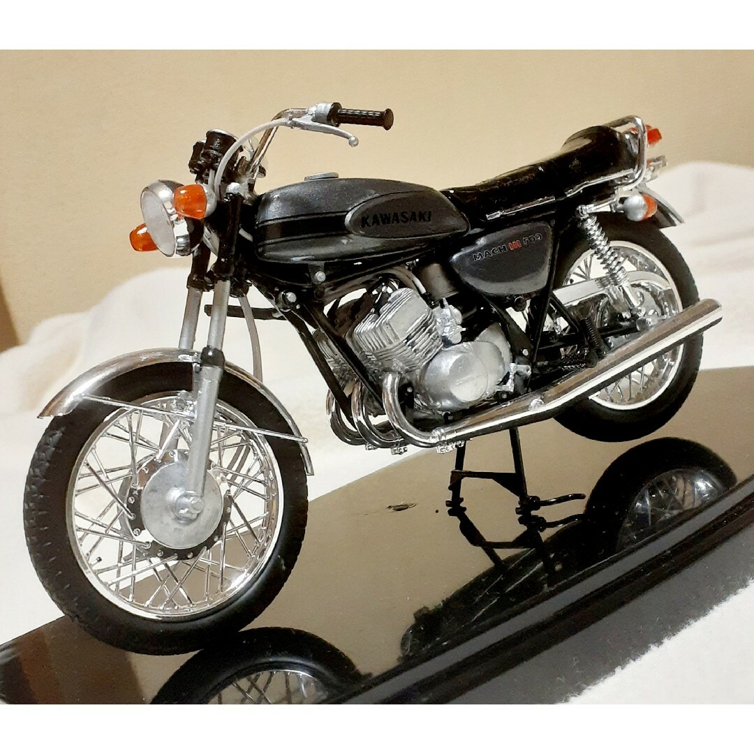 カワサキ マッハⅢ 500SS 1/12 完成品模型/プラモデル