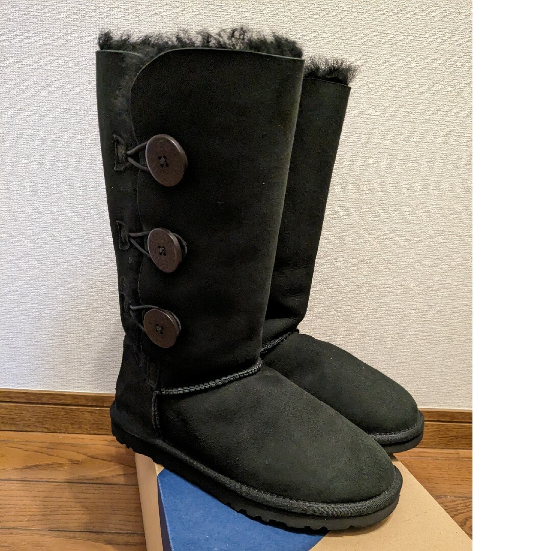 【新品未使用】UGGベイリーボタン24cm トリプレット　ロングブーツムートン黒