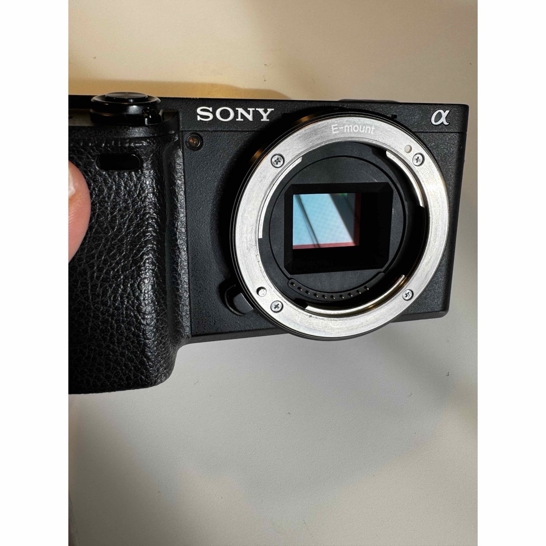 SONY(ソニー)のバーバリー様専用SONY a6400 ILCE-6400Lブラック　本体のみ スマホ/家電/カメラのカメラ(ミラーレス一眼)の商品写真