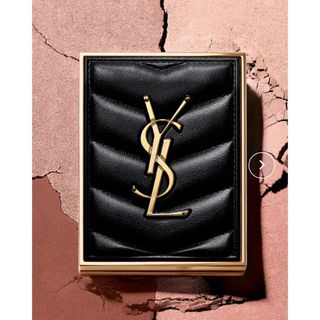 イヴサンローランボーテ(Yves Saint Laurent Beaute)のYves Saint Laurent Beauteクチュールミニクラッチ600(アイシャドウ)