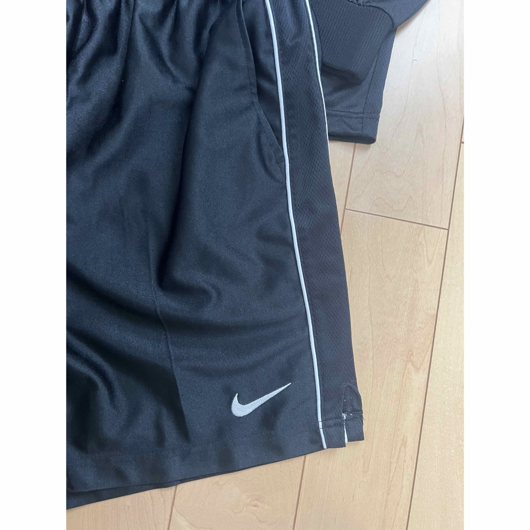 NIKE(ナイキ)のNIKE サッカー審判着 レフェリー上下 セット L ナイキ 長袖 スポーツ/アウトドアのサッカー/フットサル(ウェア)の商品写真