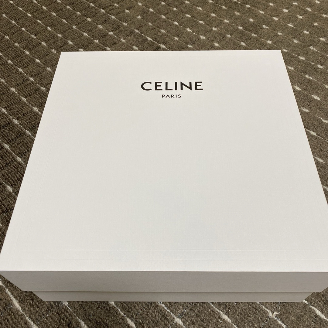 celine(セリーヌ)のセリーヌ ギフトボックス　 空き箱  レディースのバッグ(ショップ袋)の商品写真