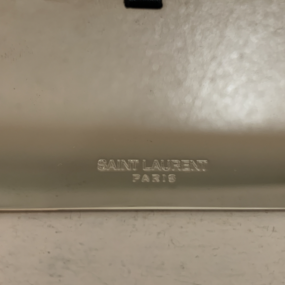 Saint Laurent(サンローラン)のSAINT LAURENT 2018s ITALY製 レザーケース付き ミラー レディースのファッション小物(ミラー)の商品写真