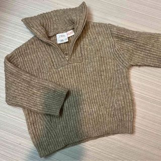 ザラキッズ(ZARA KIDS)のzara baby ザラ　ジッパー付きニットセーター　ベージュ　サイズ80(ニット/セーター)