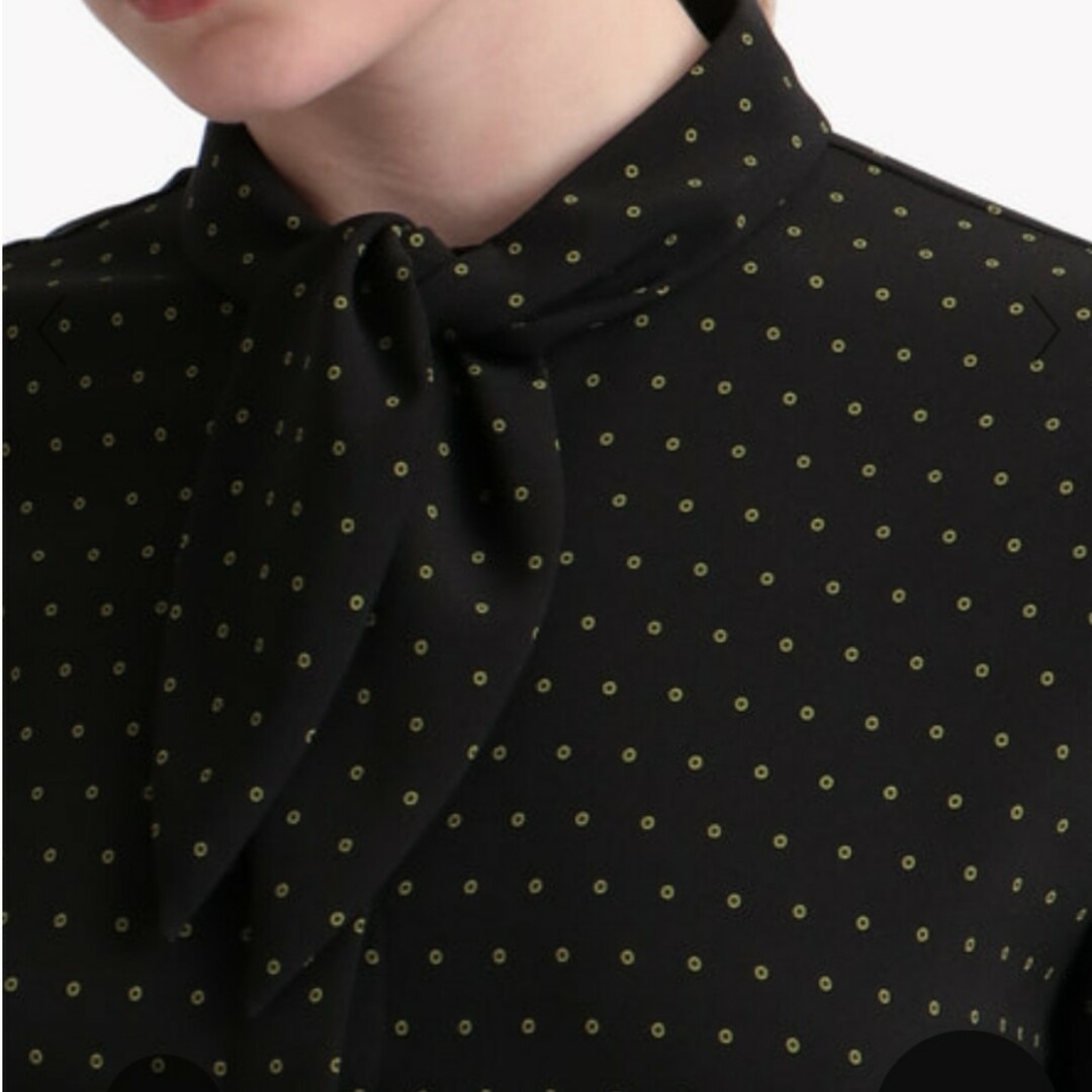 Theory luxe(セオリーリュクス)のtheory luxe Dot Print Jill 　ボウタイ ブラウス 38 レディースのトップス(シャツ/ブラウス(長袖/七分))の商品写真