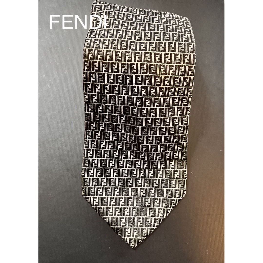 FENDI(フェンディ)のFENDI ネクタイ メンズのファッション小物(ネクタイ)の商品写真