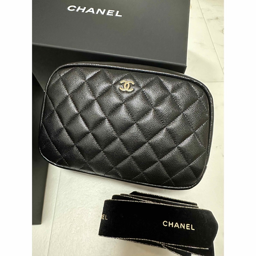 カラーC3906ブラックCHANEL ポーチ