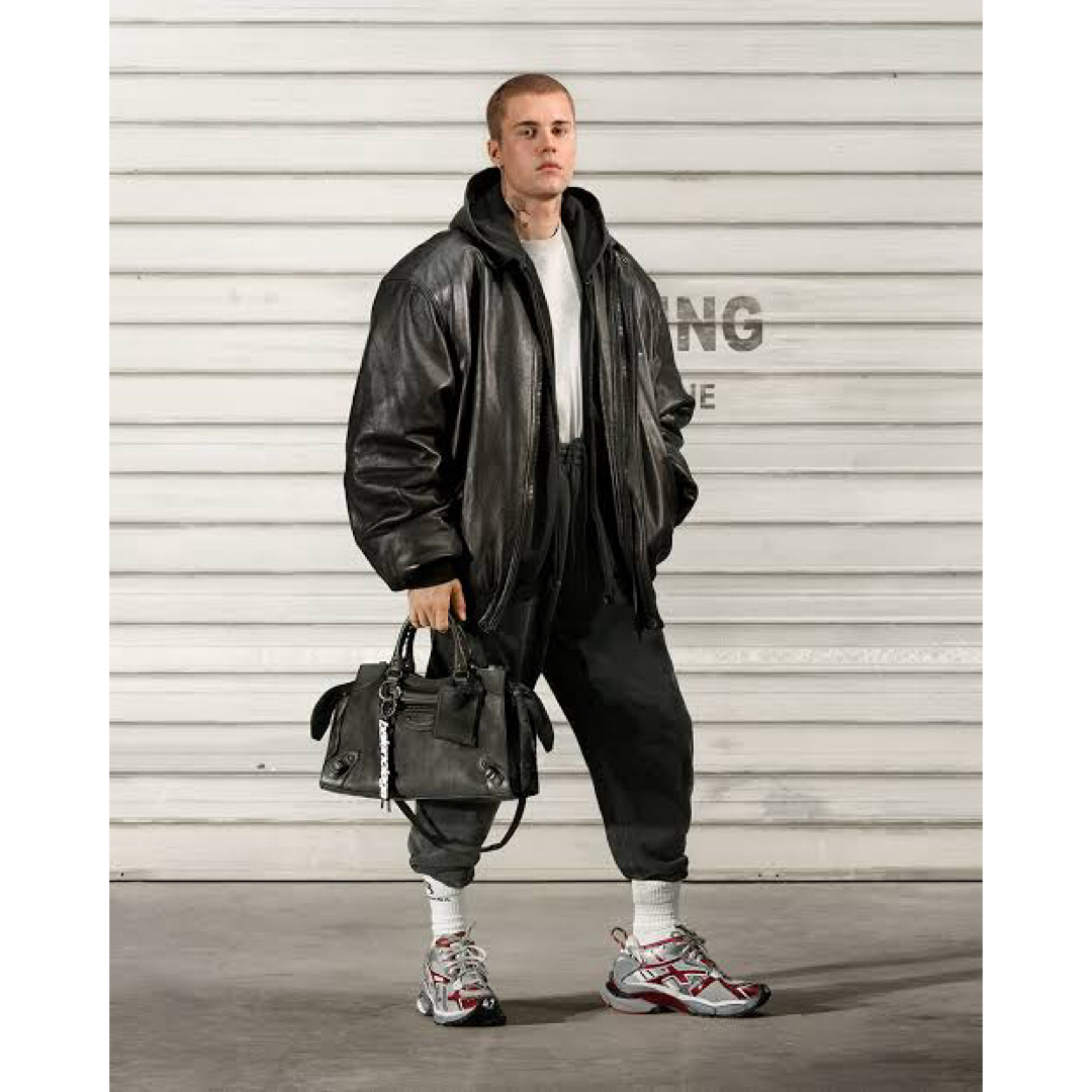 Balenciaga(バレンシアガ)のBalenciaga sporty b black taxi blouson メンズのジャケット/アウター(ブルゾン)の商品写真