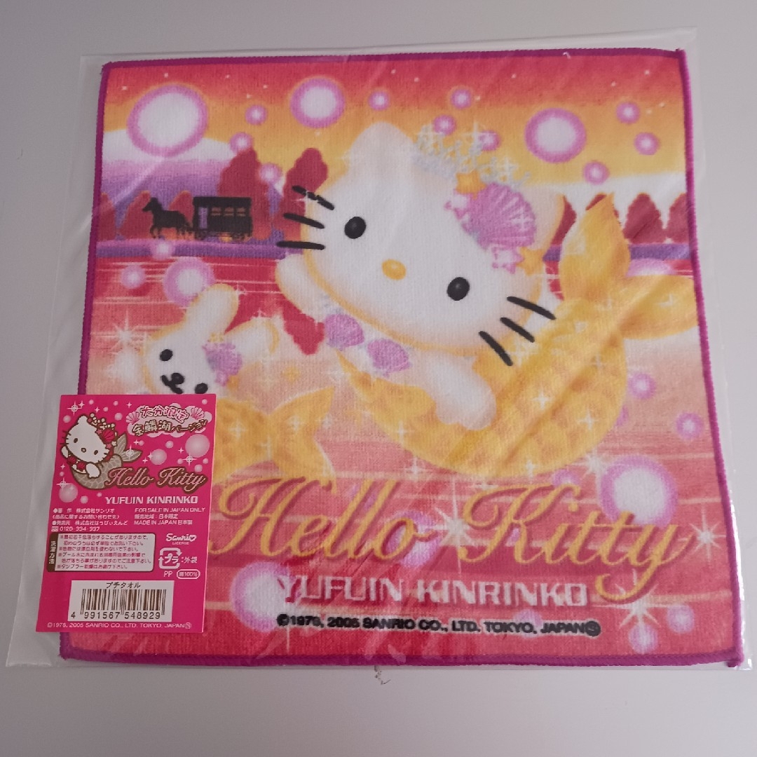 3.【HELLO KITTY】ハンドタオル エンタメ/ホビーのおもちゃ/ぬいぐるみ(キャラクターグッズ)の商品写真