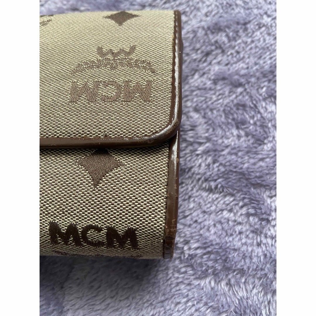 MCM(エムシーエム)のMCM折りたたみ財布 レディースのファッション小物(財布)の商品写真