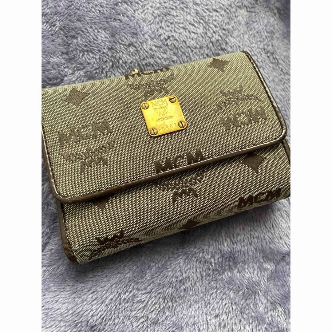 MCM(エムシーエム)のMCM折りたたみ財布 レディースのファッション小物(財布)の商品写真