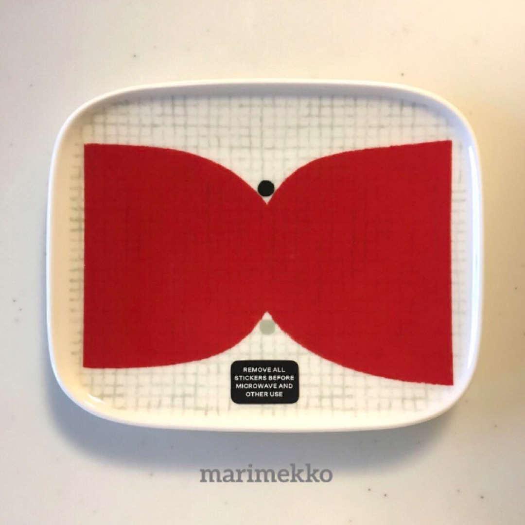 marimekko(マリメッコ)の新品未使用　マリメッコ   プレート　　Kalendi インテリア/住まい/日用品のキッチン/食器(食器)の商品写真