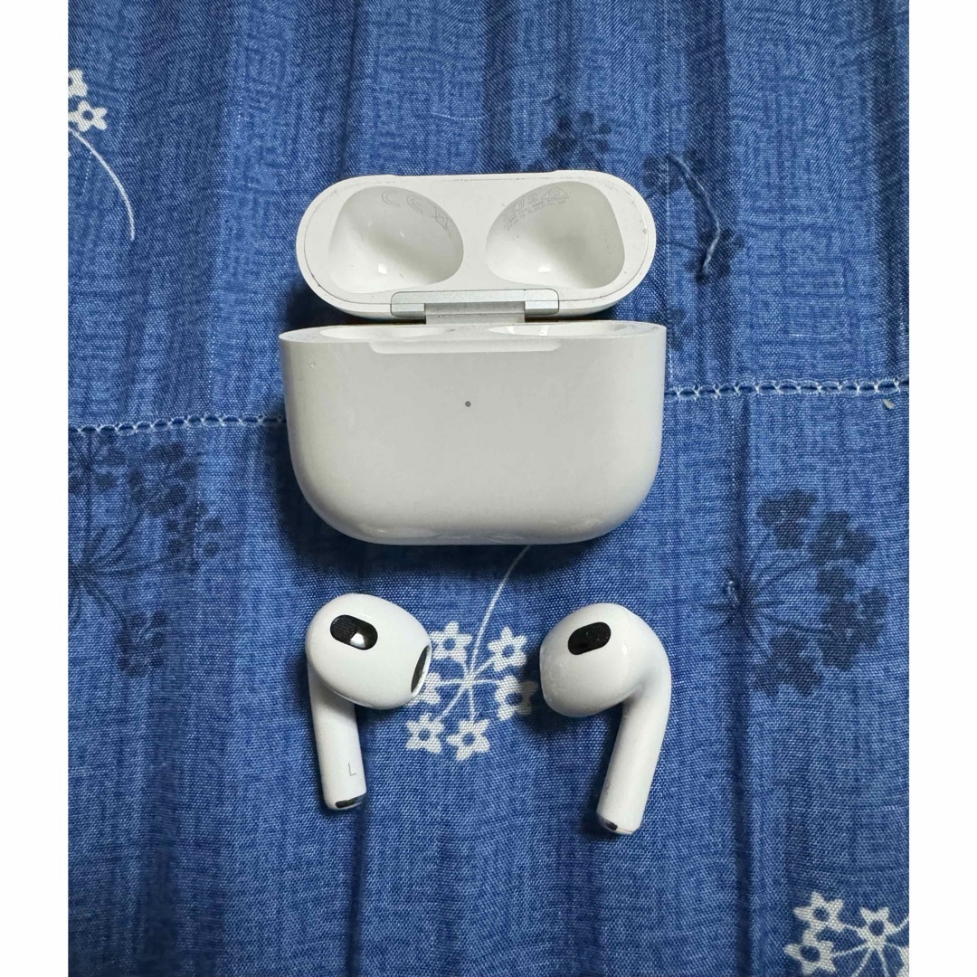 スマホ/家電/カメラApple AirPods 第3世代