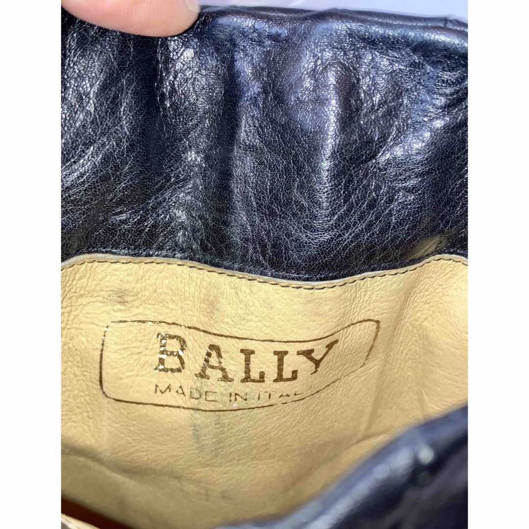 Bally(バリー)のBALLY  黒　ロングブーツ　縦ライン　細見え　バリー　レザー　ITALY レディースの靴/シューズ(ブーツ)の商品写真