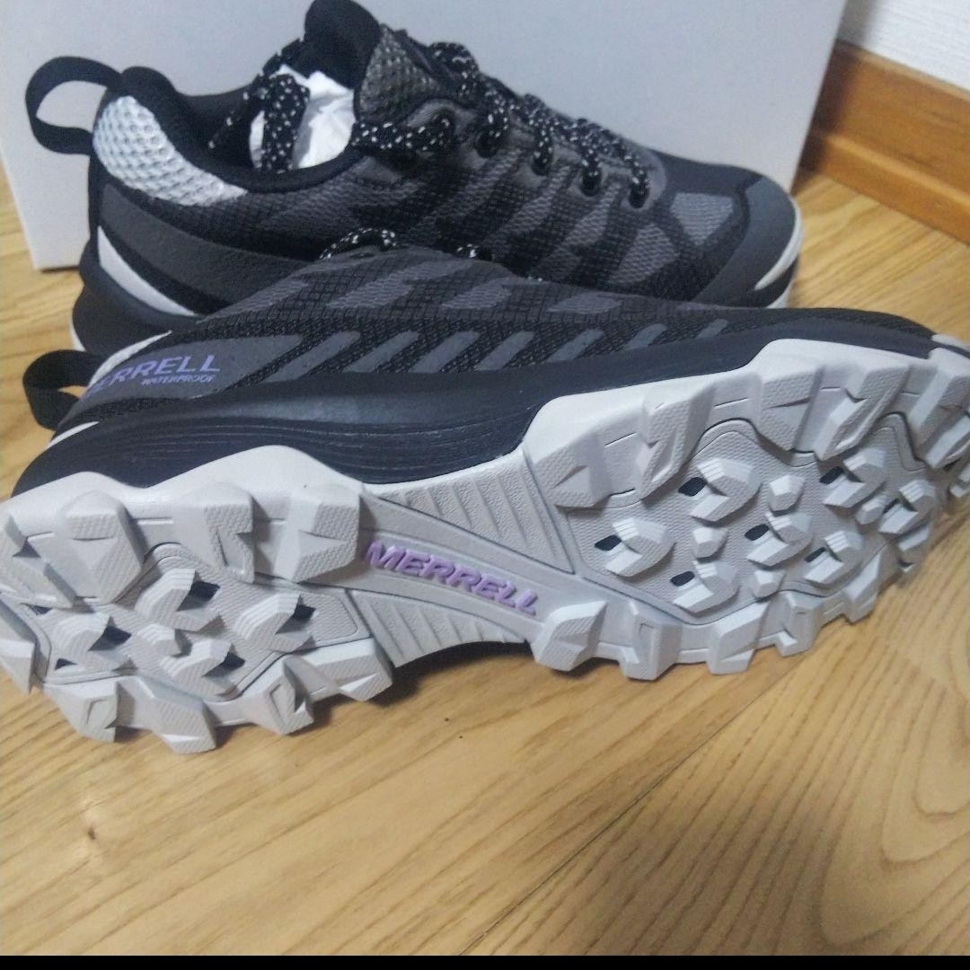 MERRELL(メレル)の新品18700円☆MERRELL メレル スニーカー 防水 22.5cm レディースの靴/シューズ(スニーカー)の商品写真