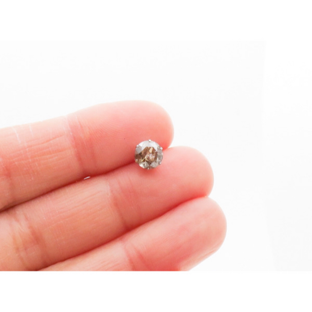アクセサリーPt900 天然ダイヤモンド1.124ctピアス　片方のみ　片耳　ソ付き　新品