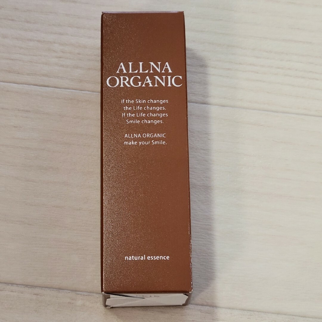 ALLNA ORGANIC(オルナオーガニック)の新品未使用　ALLNA ORGANIC 美容液 47ml オルナオーガニック コスメ/美容のスキンケア/基礎化粧品(美容液)の商品写真