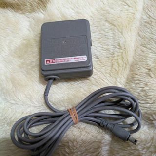 ゲームボーイアドバンス(ゲームボーイアドバンス)の任天堂純正品　ゲームボーイアドバンス　GBA　ACアダプターAGB-009(その他)