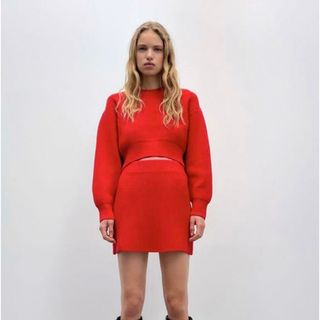 ザラ(ZARA)のzara ドロップスリーブ　ニットセーター　Mサイズ　(ニット/セーター)