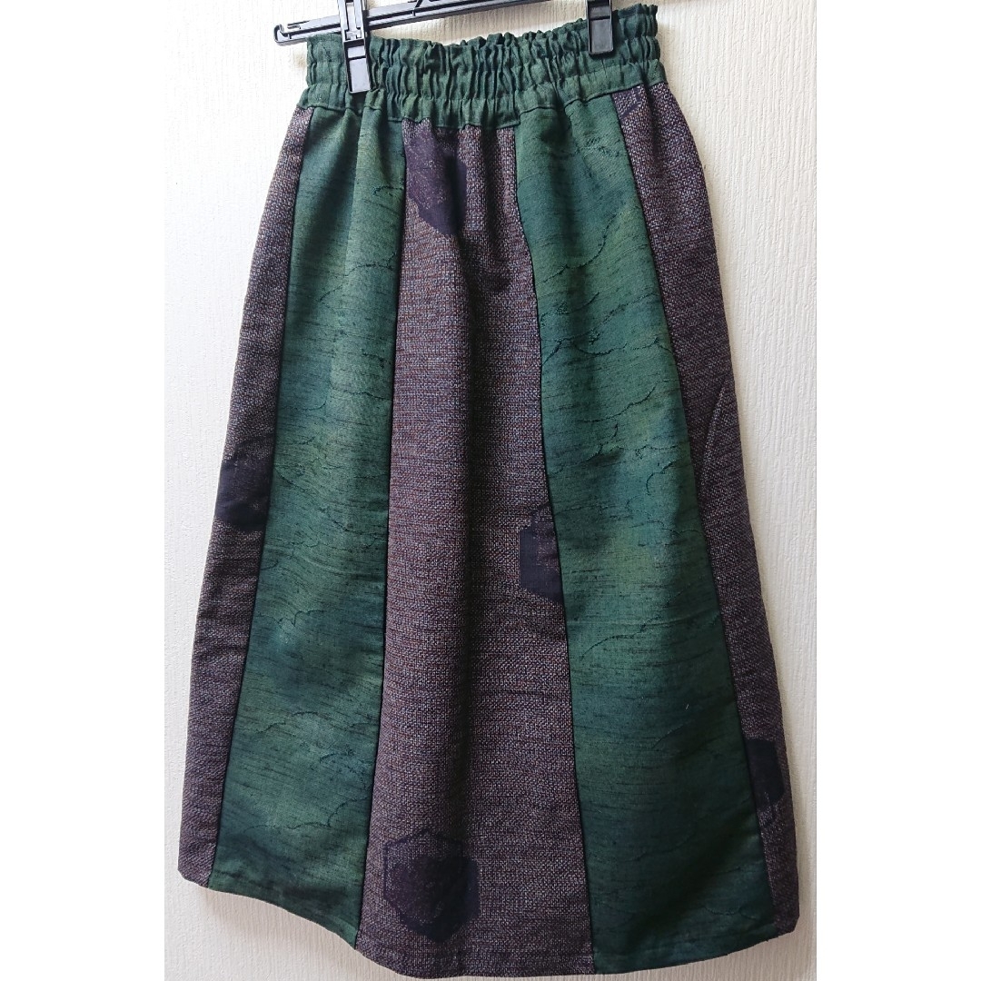 着物リメイク【一点物!!】ダークブラウン×モスグリーン ギャザースカート レディースのスカート(ロングスカート)の商品写真