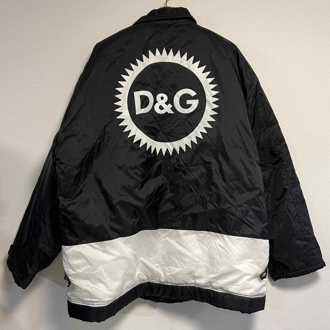 D&G(ディーアンドジー)の90s D&Gドルチェアンドガッバーナ ビッグロゴプリント ナイロン ジャケット メンズのジャケット/アウター(ナイロンジャケット)の商品写真