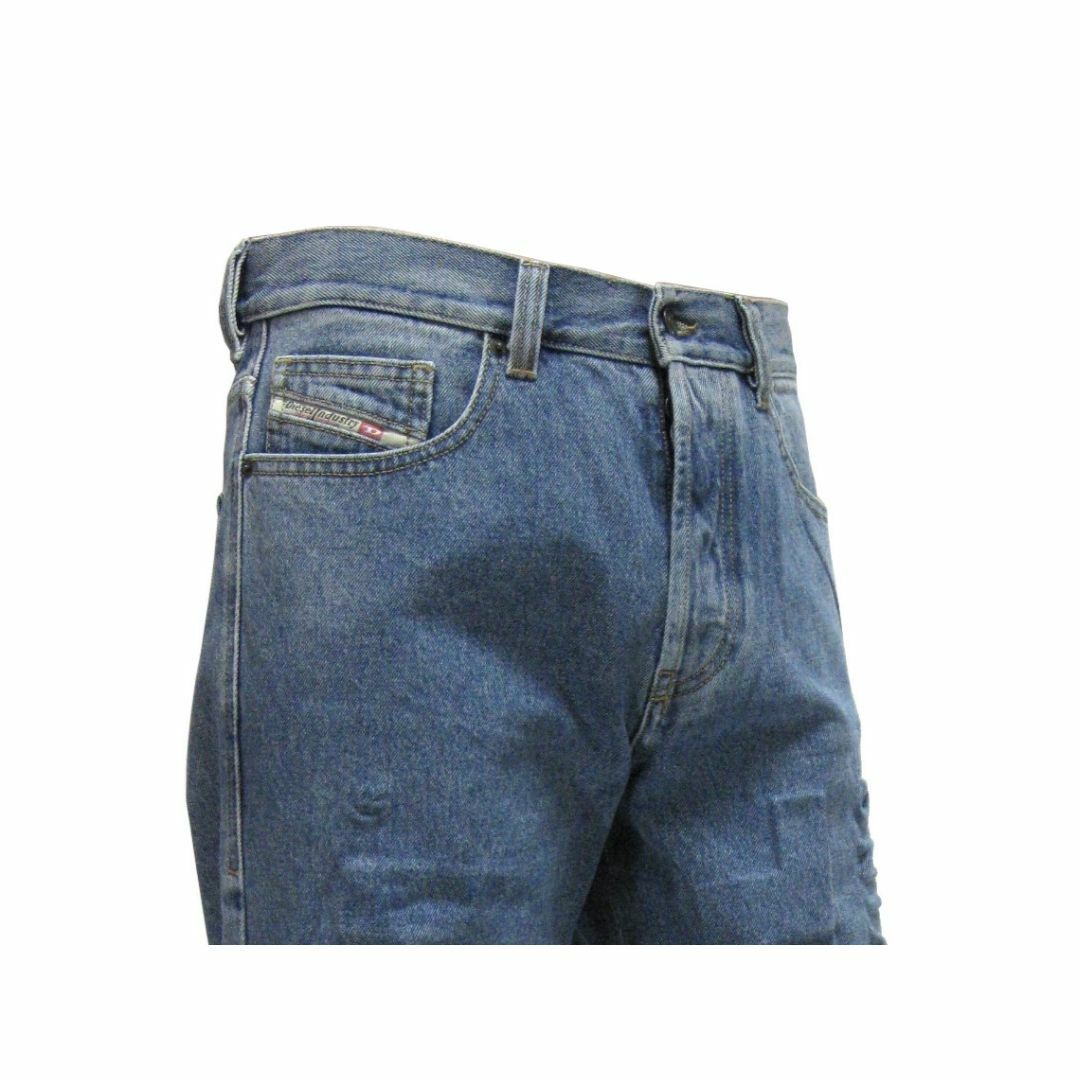 DIESEL(ディーゼル)のDIESEL ビッグエンボスロゴ ストレートジーンズ 2010-FS4 W29 メンズのパンツ(デニム/ジーンズ)の商品写真