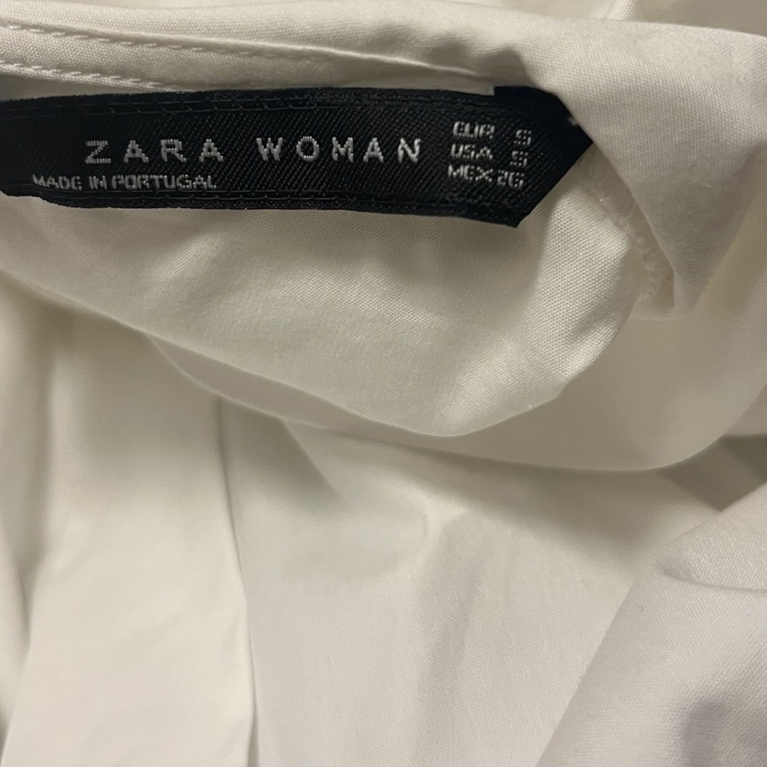 ZARA(ザラ)の【美品／匿名配送】ZARA丸襟ブラウス レディースのトップス(シャツ/ブラウス(長袖/七分))の商品写真