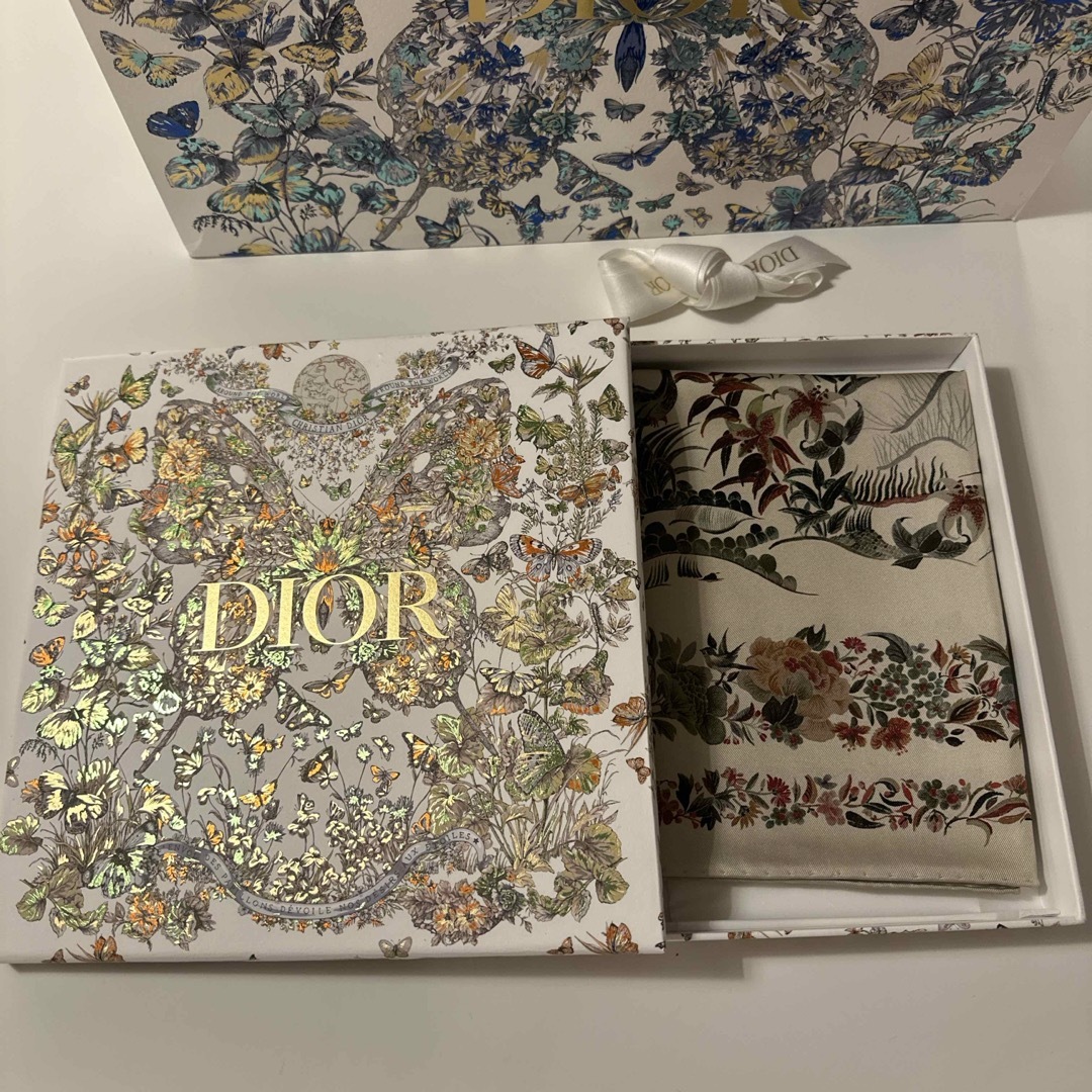 Christian Dior - Dior 新作 スカーフ 90 大判 新品 の通販 by