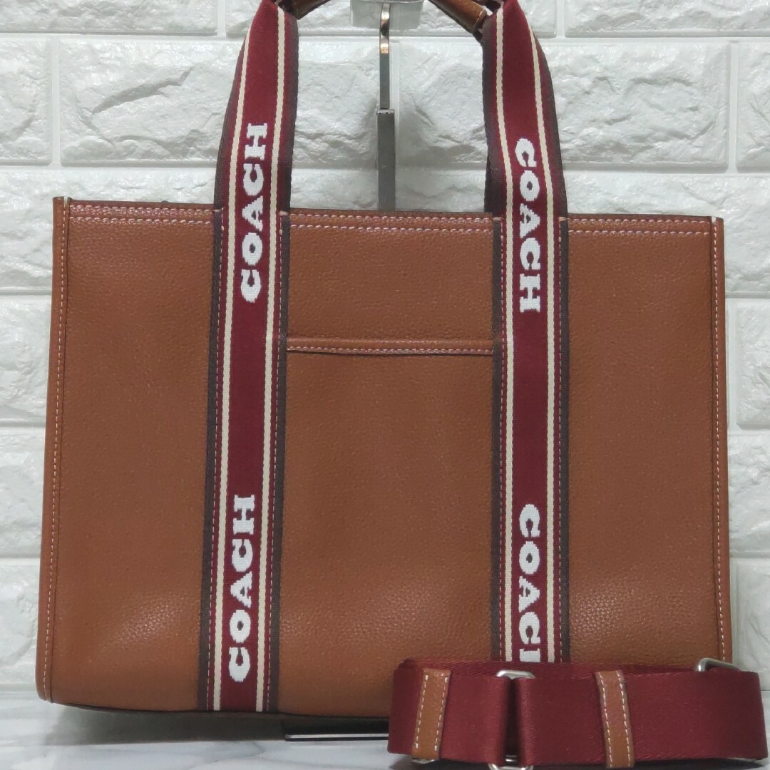 新品未使用COACHコーチトートバッグお洒落