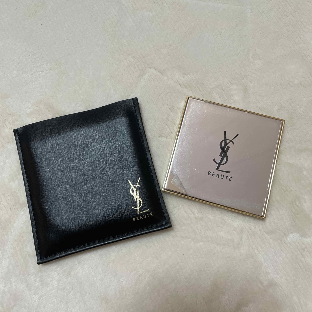 Yves Saint Laurent(イヴサンローラン)のイヴ・サンローランノベルティ 鏡 レディースのファッション小物(ミラー)の商品写真