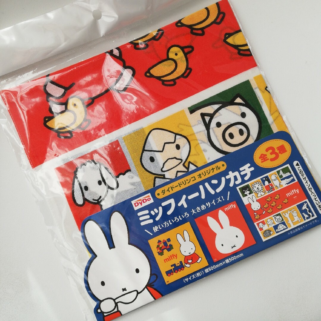 miffy(ミッフィー)のミッフィー　ハンカチ　スカーフ　バンダナ　うさこちゃん　カラフル　動物　アニマル メンズのファッション小物(バンダナ/スカーフ)の商品写真