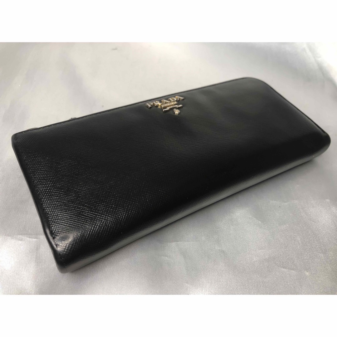 PRADA(プラダ)のけさん様専用　超美品PRADA 長財布 L字ファスナー　NERO レディースのファッション小物(財布)の商品写真