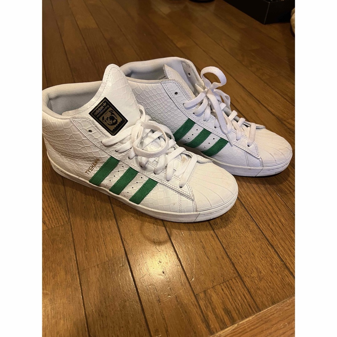 adidas(アディダス)のadidas PRO MODEL VULC ADV TYSHAWN JONES メンズの靴/シューズ(スニーカー)の商品写真