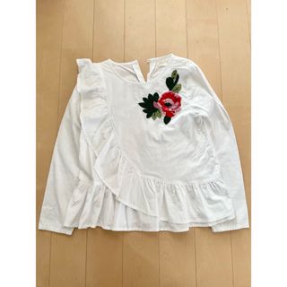 ザラ(ZARA)のZARAキッズ　ホワイトブラウス（薔薇刺繍付き）140cm(ブラウス)