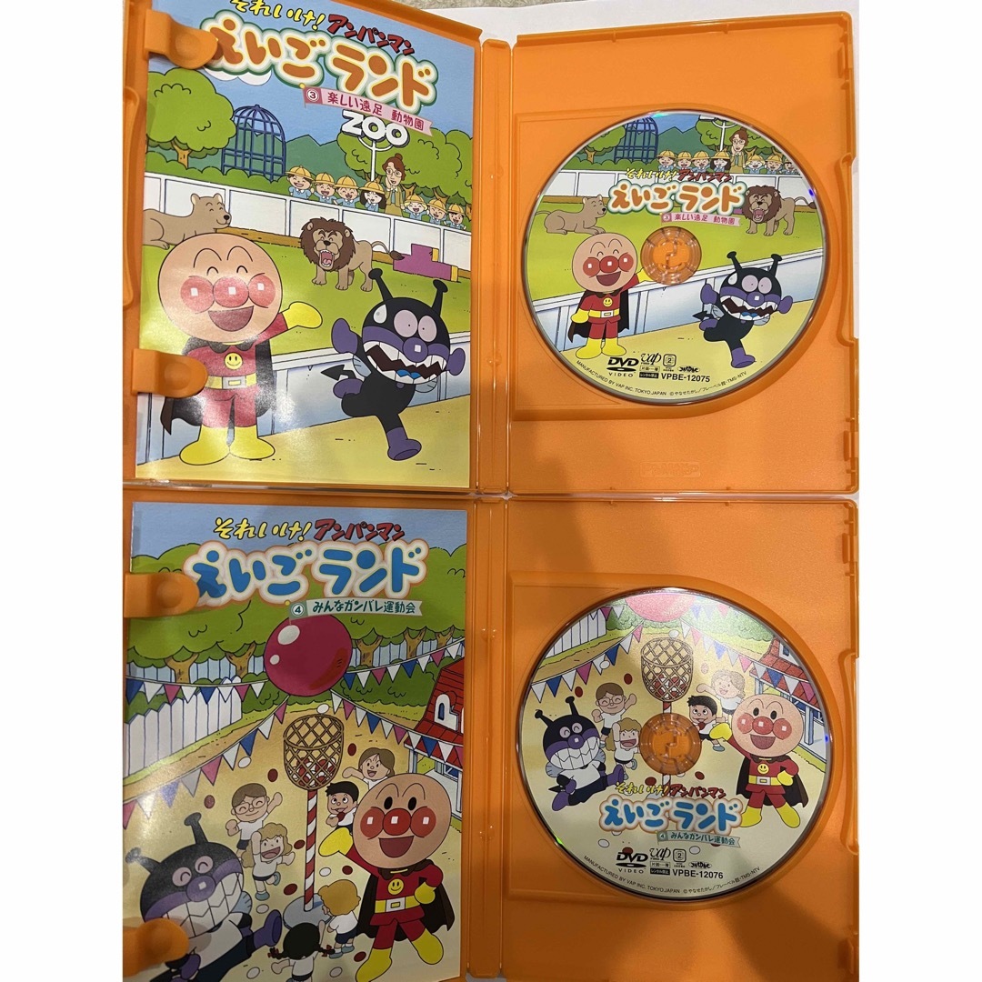 アンパンマン(アンパンマン)のそれいけ！アンパンマン　えいごランド　1〜4 DVD エンタメ/ホビーのDVD/ブルーレイ(キッズ/ファミリー)の商品写真