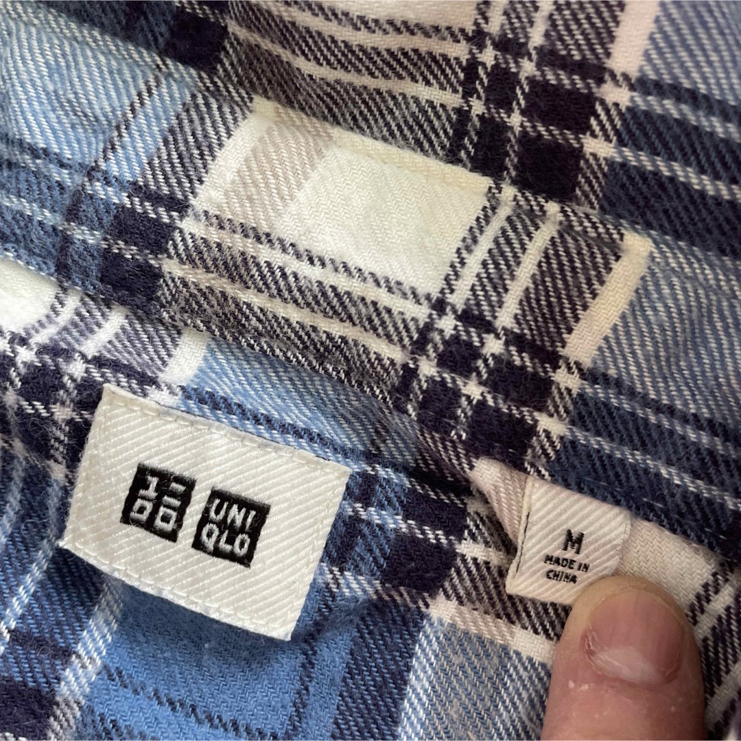 UNIQLO(ユニクロ)のUNIQLO ユニクロシャツ メンズ M チェック ブルー　青 長袖 メンズのトップス(シャツ)の商品写真